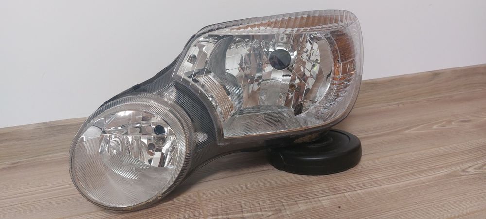 Фара ліва Škoda Yeti 2009–2013 (5L1 941 015 A 11S / 0 301 248 321 00)