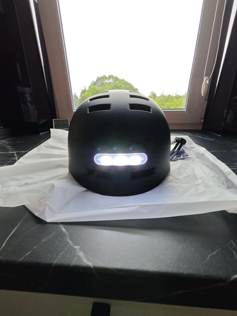 Kask na hulajnogę, rower, deskę itp. Rozmiar L