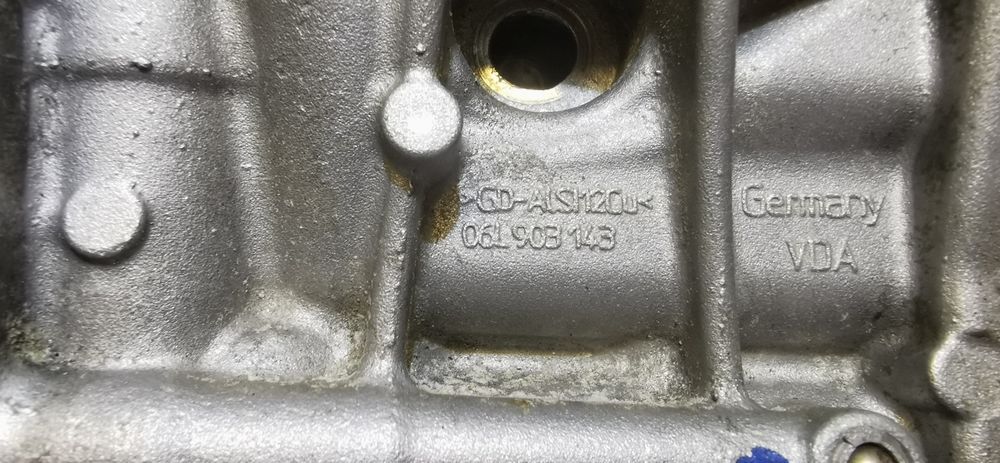 Obudowa filtra oleju VW Audi skoda seat 03N 059 06L tdi fsi tfsi