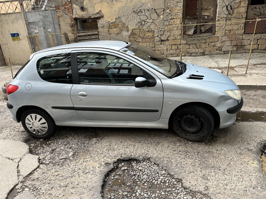 Авто Peugeot 206