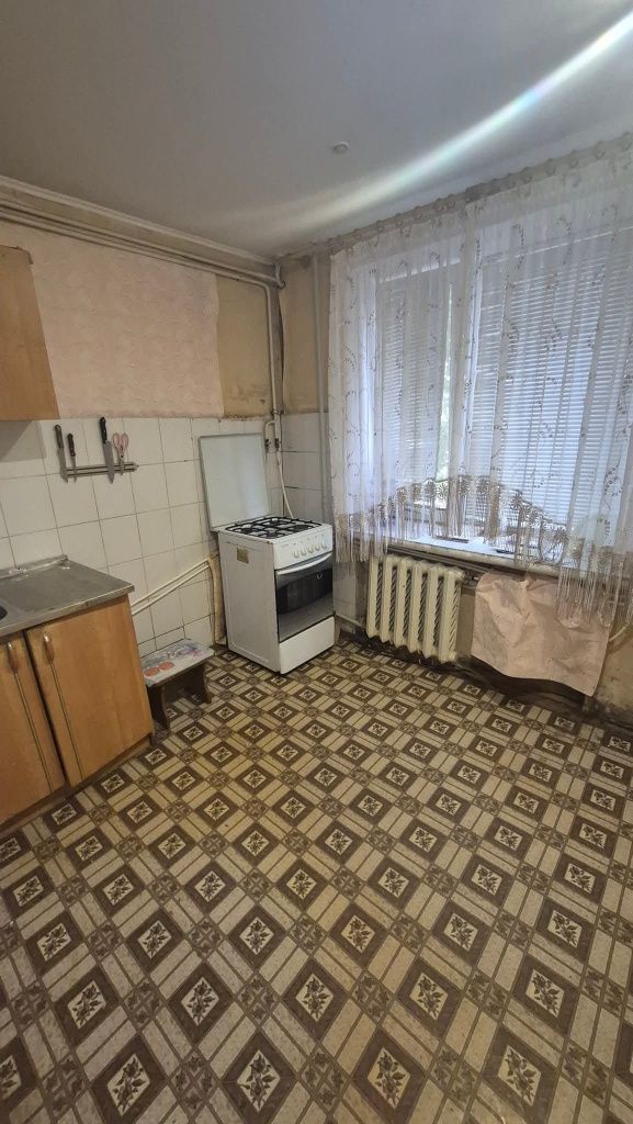 Продам 3-х кімнатну квартиру,р-н Залізничного Вокзалу