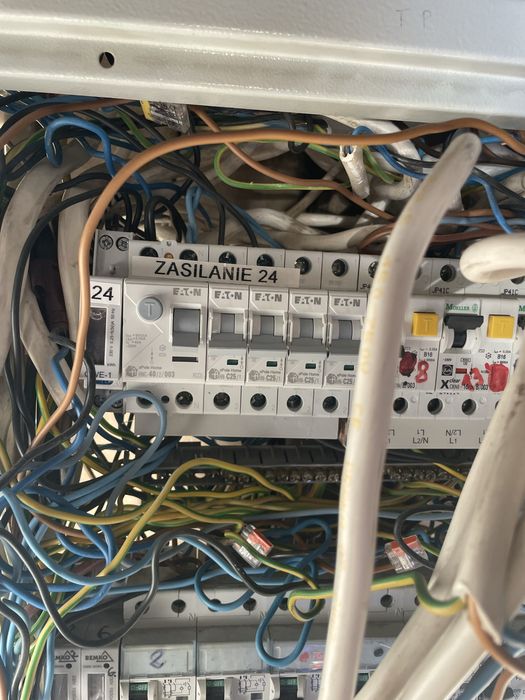 Щиток з автоматами