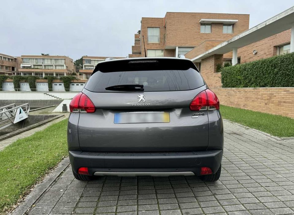 Peugeot 2008 1.6 e-HDi Active Automático
