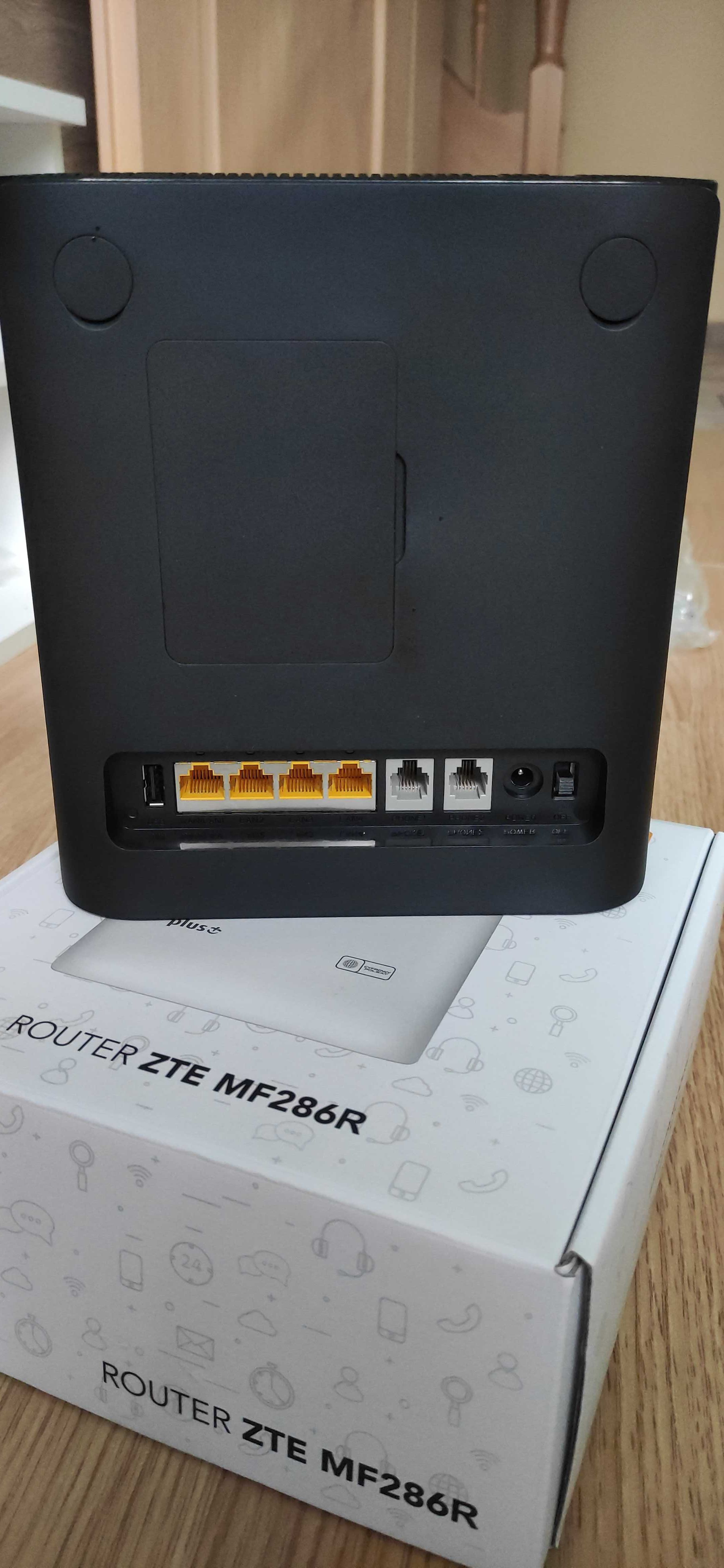 Router ZTE MF286R - nieużywany !!