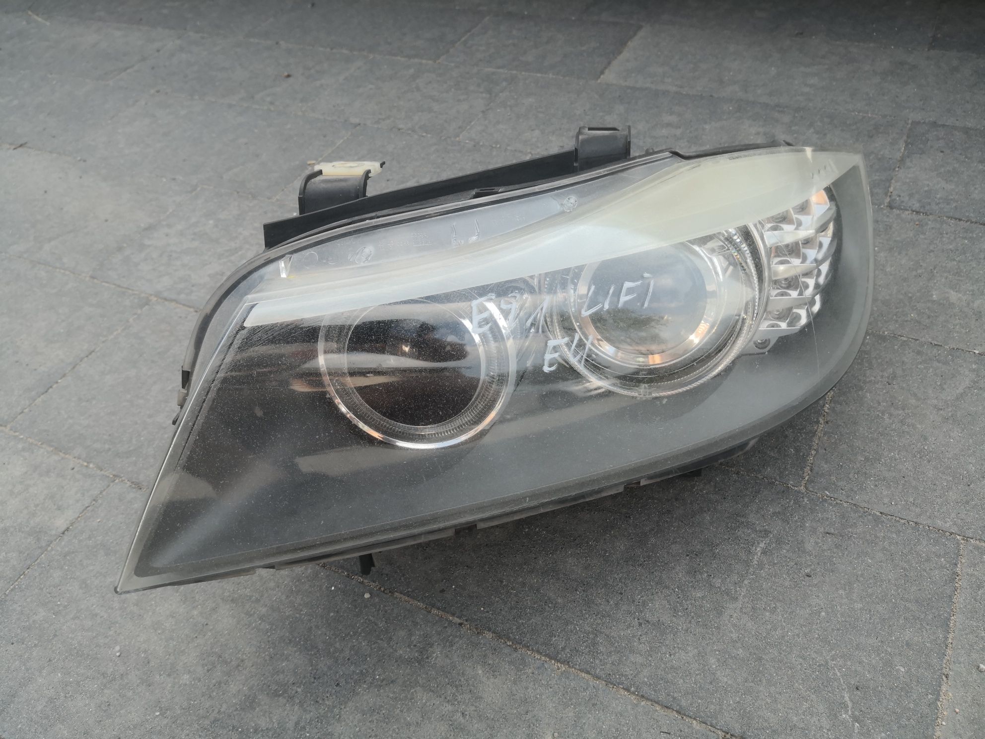 Reflektor lewy przedni BMW e90 e91 lift led xenon lampa lewa Europa