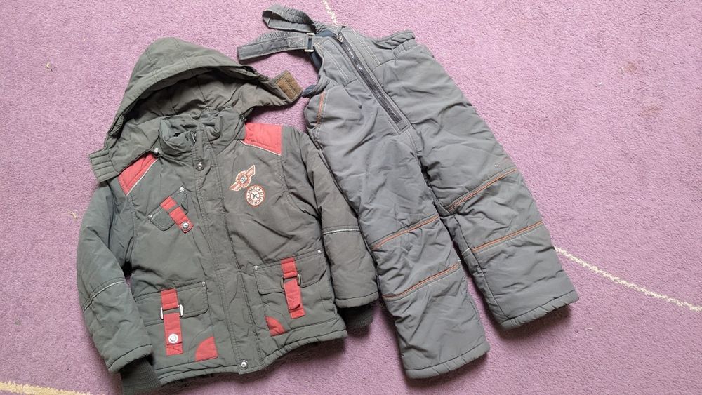 Зимовий комбінезон, зимова куртка на 3-5 років