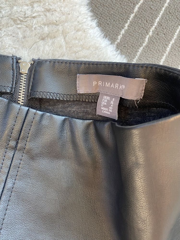 spódnica mini spódniczka eko skóra Primark czarna zamek krótka rozm S