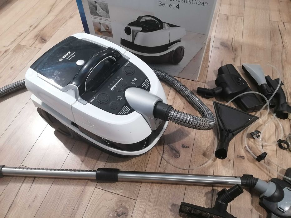 Odkurzacz piorący BOSCH BWD421PRO
Odkurzacz piorący BOSCH BWD421PRO