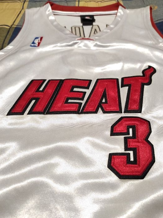 Wade equipamento oficial Miami Heat