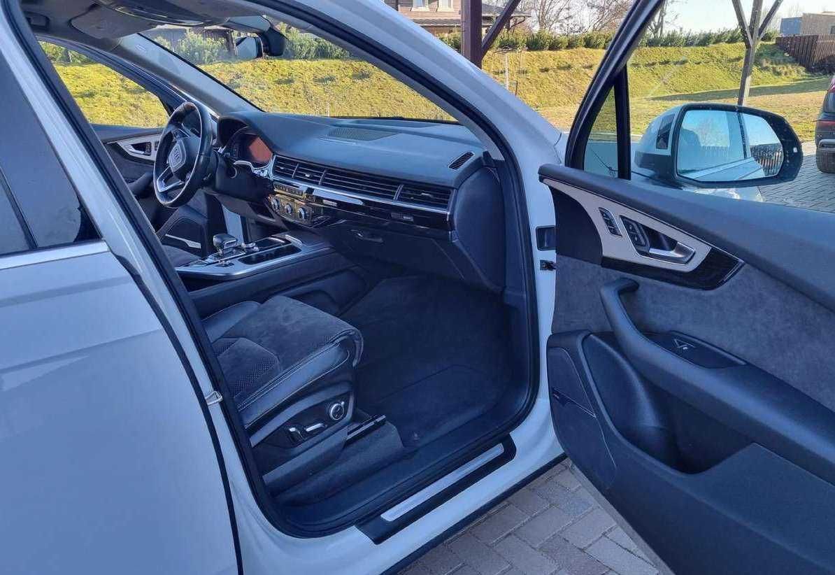 Audi Q7 2019 3.0 літра