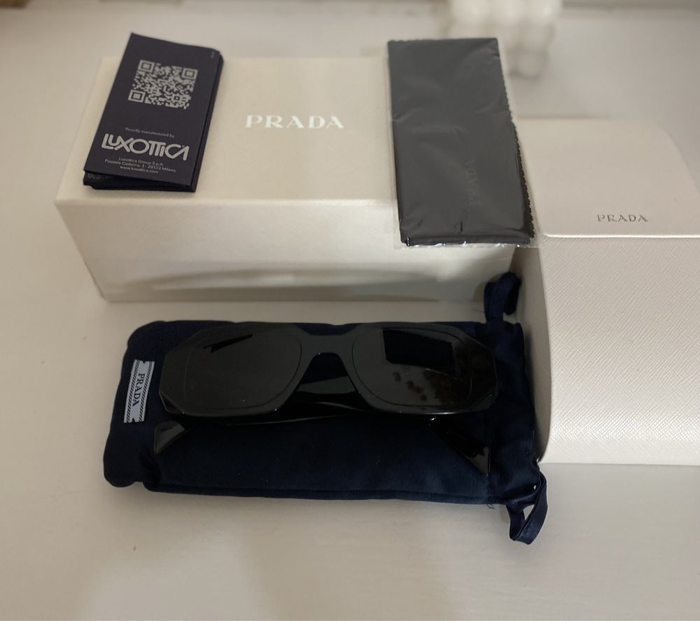 Óculos de sol Prada