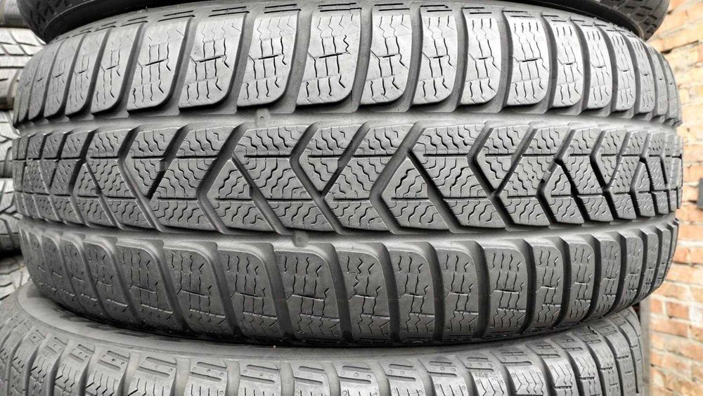 Pirelli Sottozero3 215 55 R17(Зима)Шиномонтаж Дружківська 12