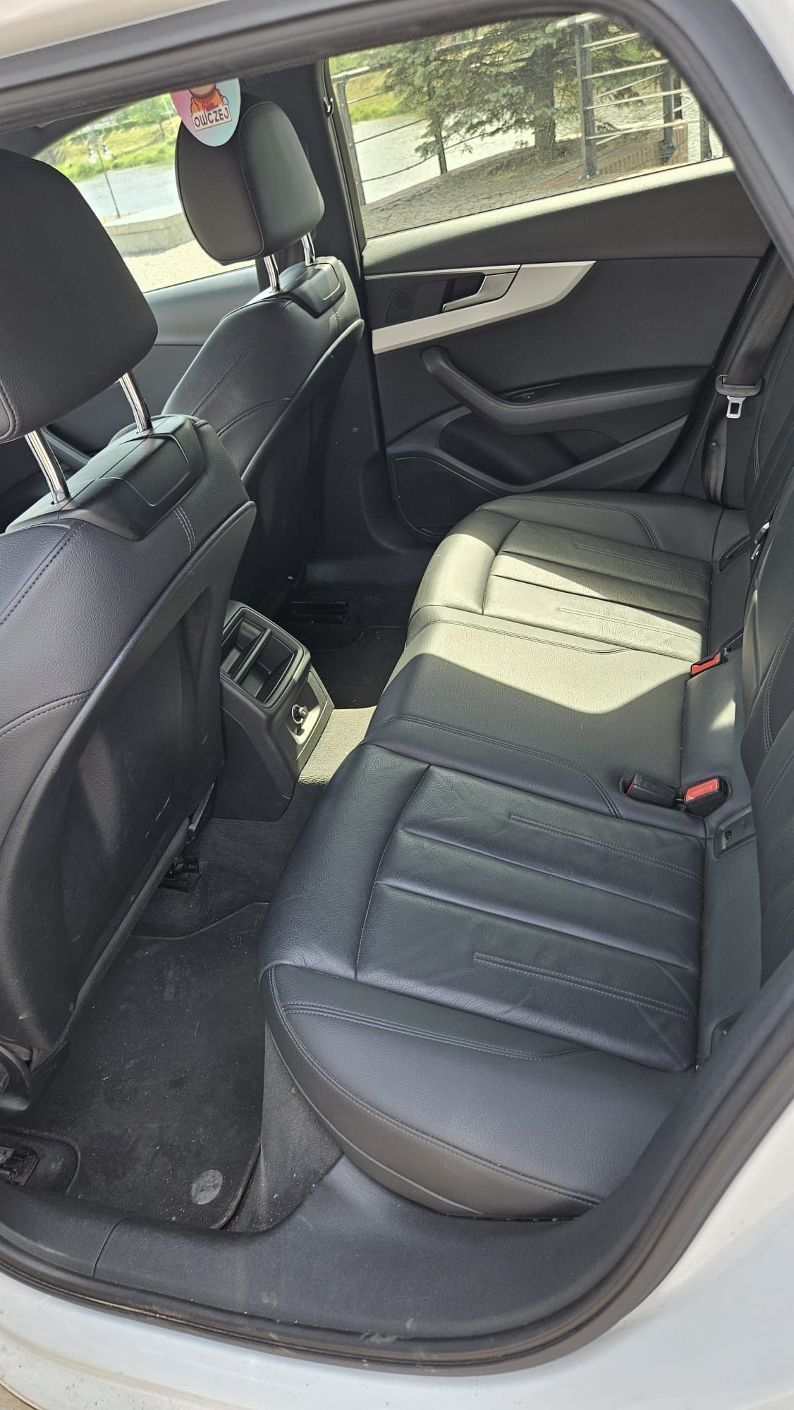 Audi a4 b9 2.0 Tdi S-line