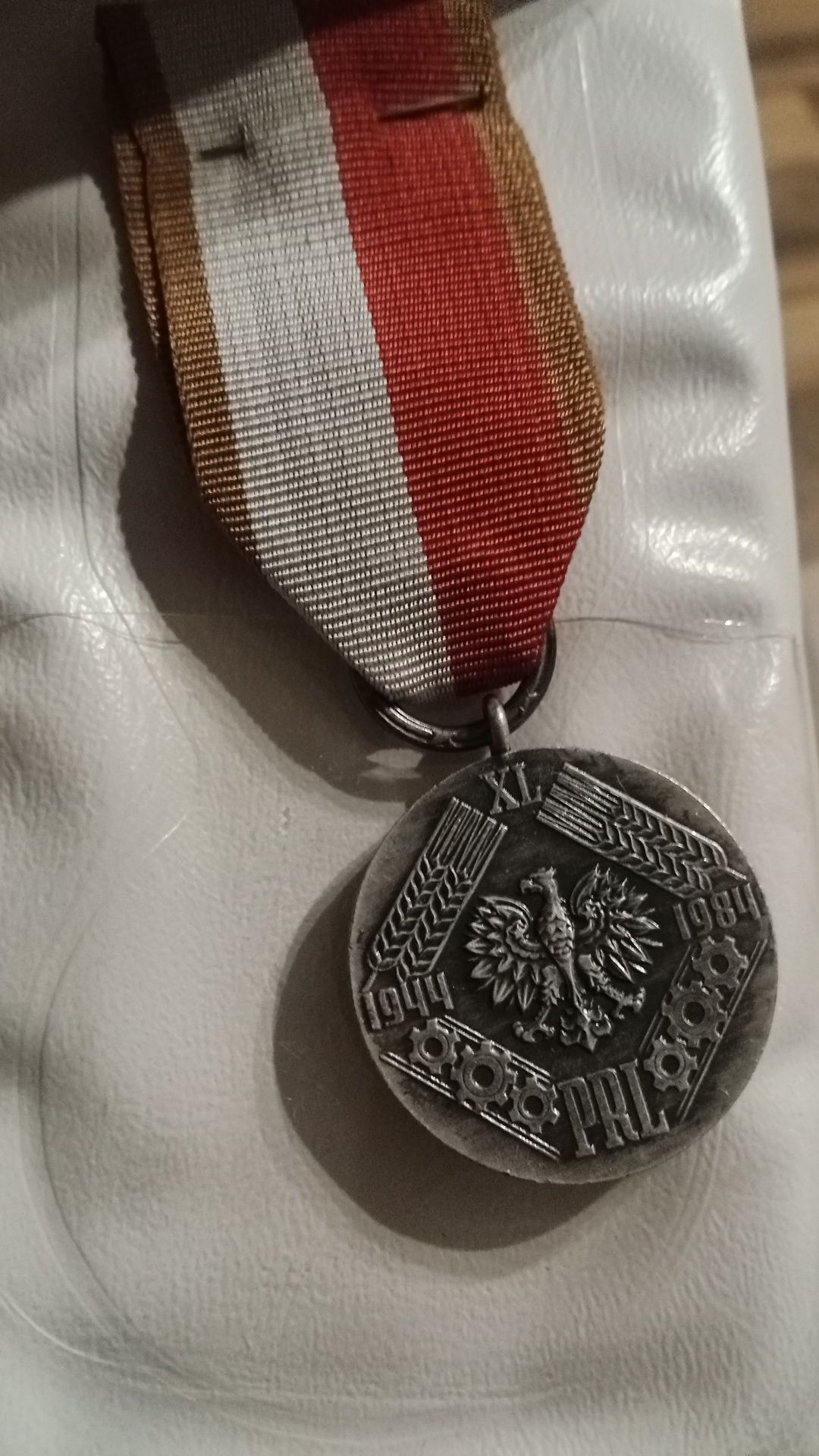 Odznaczenie medal WALKA PRACA SOCJALIZM prl