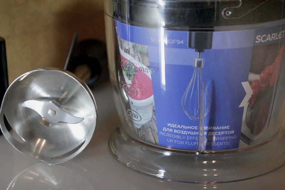 Блендер Scarlett SC-HB42F94 MultiEffect, 800W, NEW