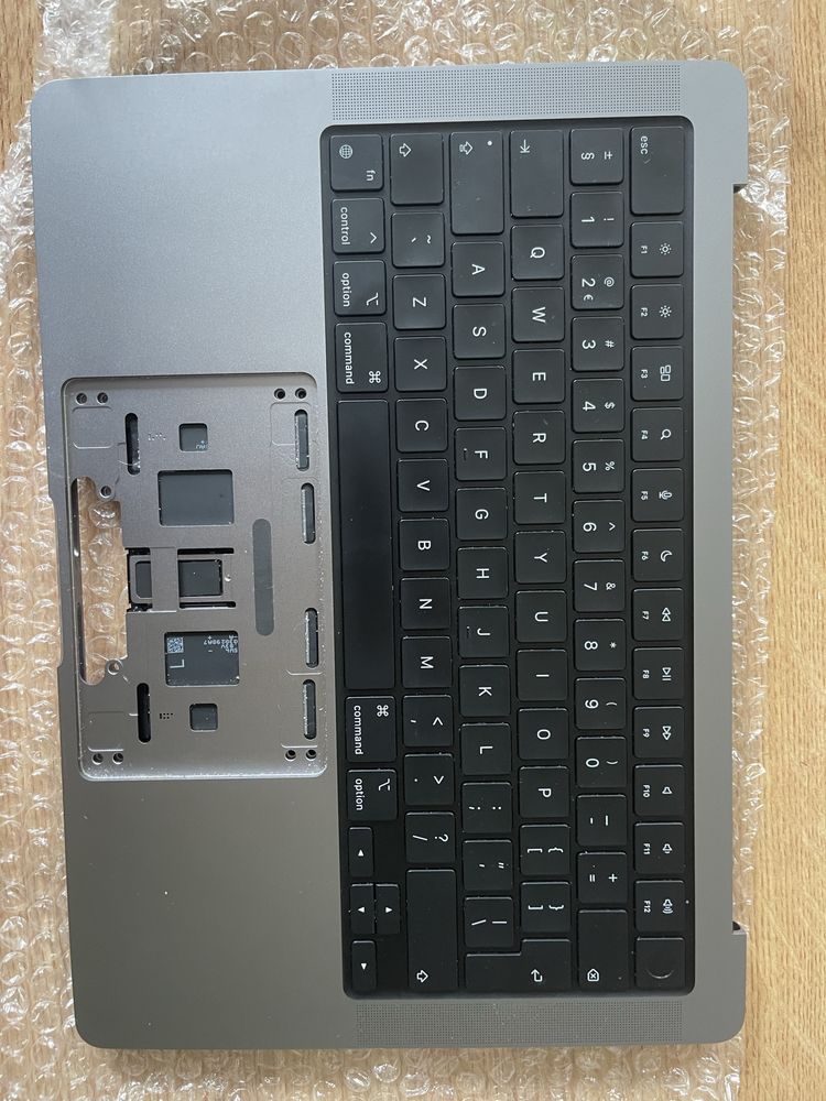 Topcase macbook m2 a2779