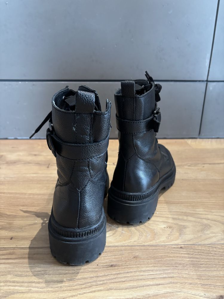 Czarne skórzane botki/workery Lasocki, ocieplane, r. 38