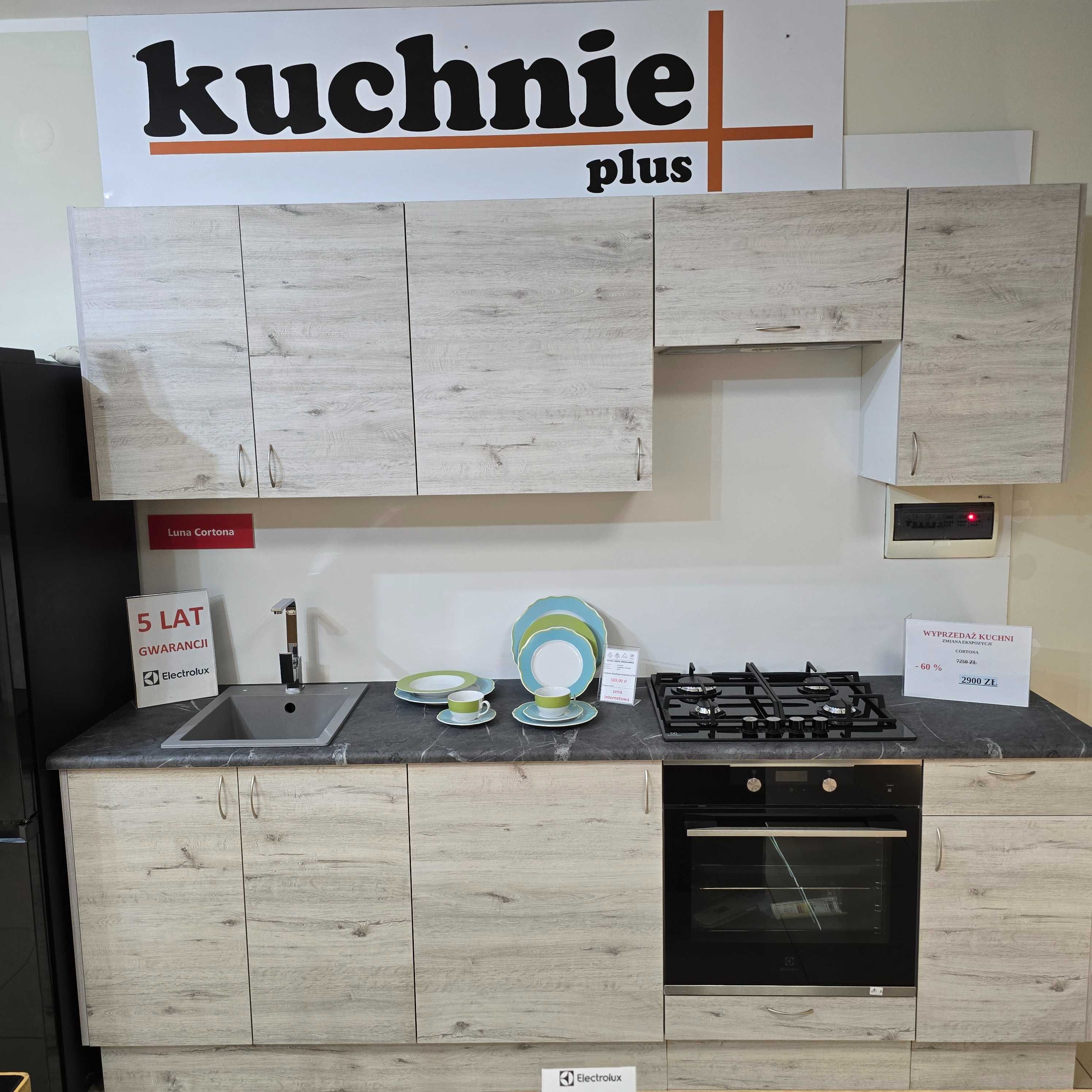 Sprzedam kuchnie z wyprzedazy NOWA