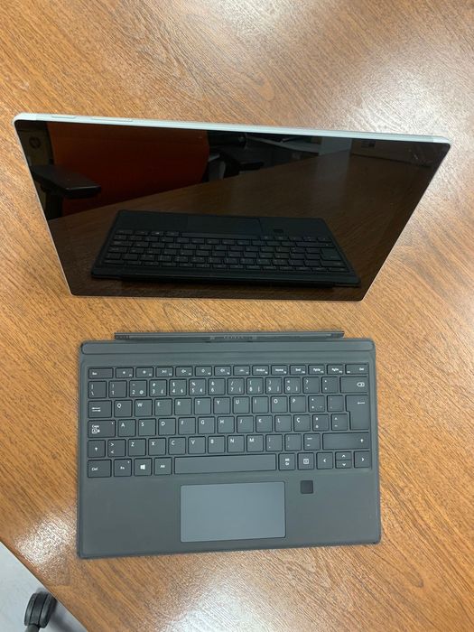 Surface Pro 7 - Microsoft