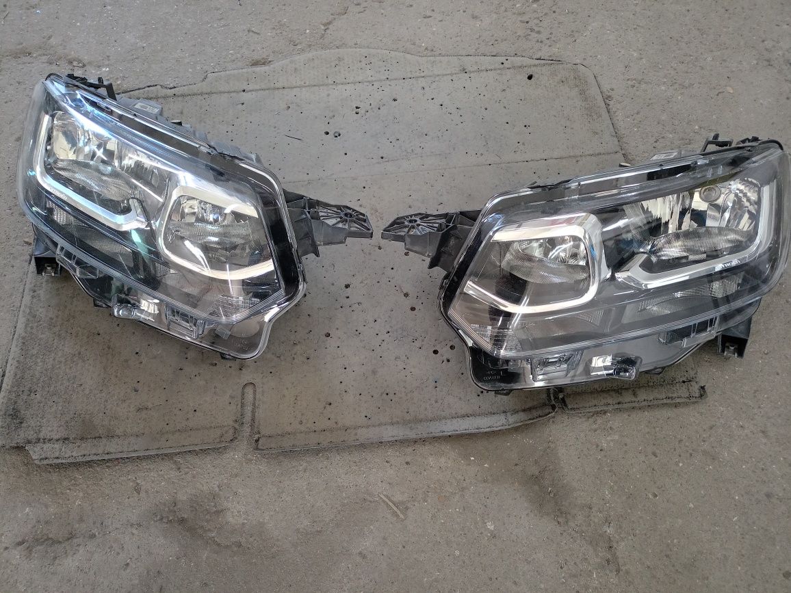 Citroen Berlingo IV lampy przód