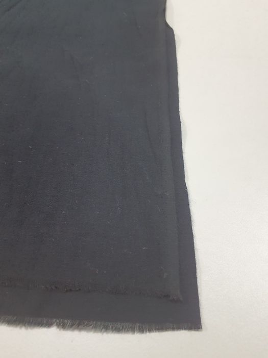 Tkanina czarna szer.150 cm. *