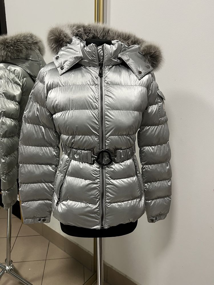 Kurtka puchowa Moncler