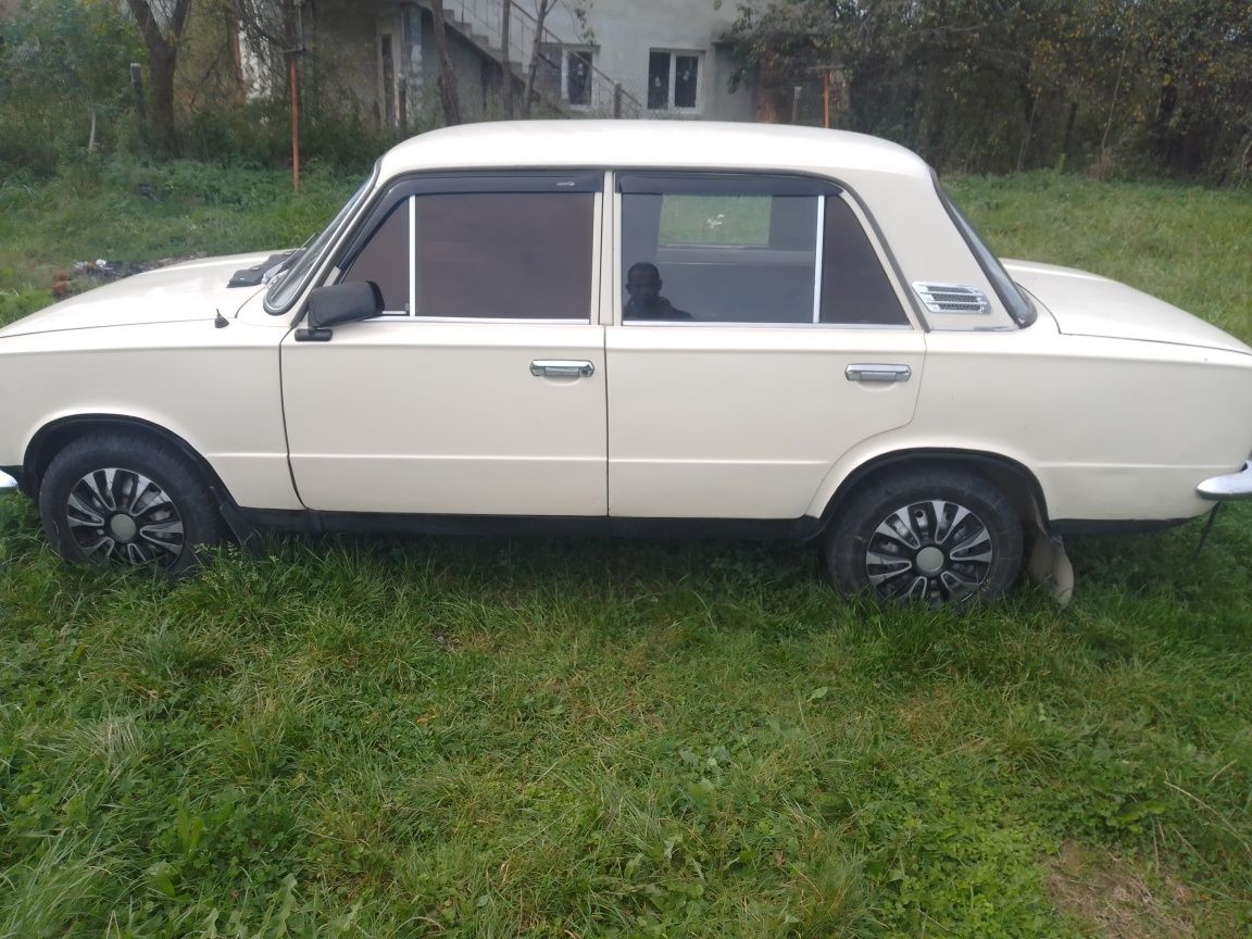 Продається авто вас2101