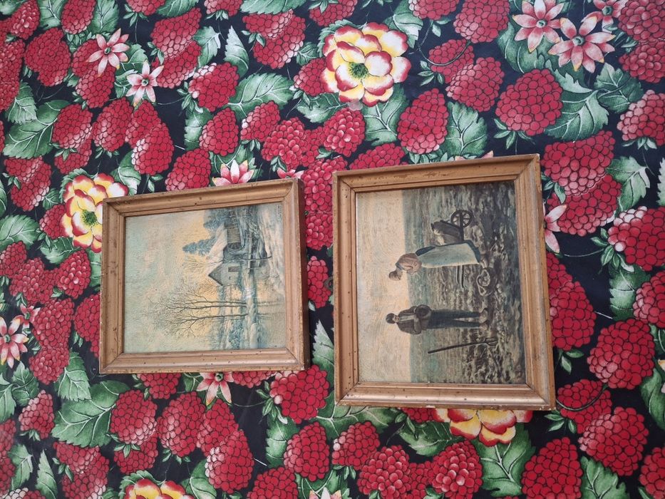 Dois quadros pequenos