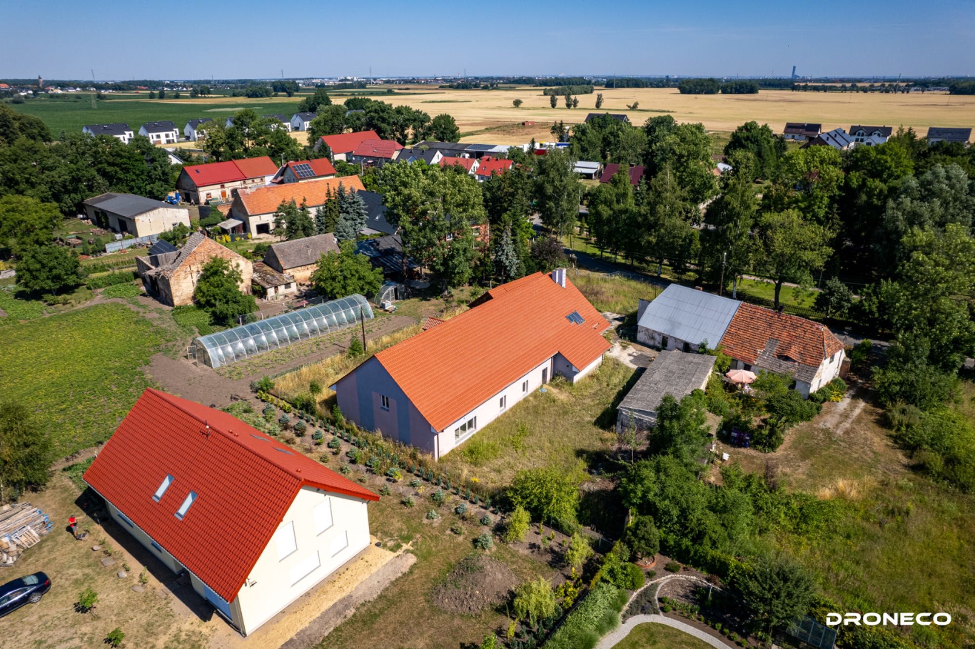 Księginice 6 min. od Bielan Wrocławskich działka 0,23ha + duży budynek