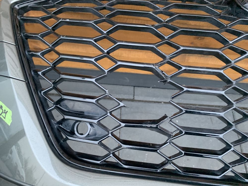 Audi RS4 B9 lift zderzak przedni przód grill atrapa 8W0