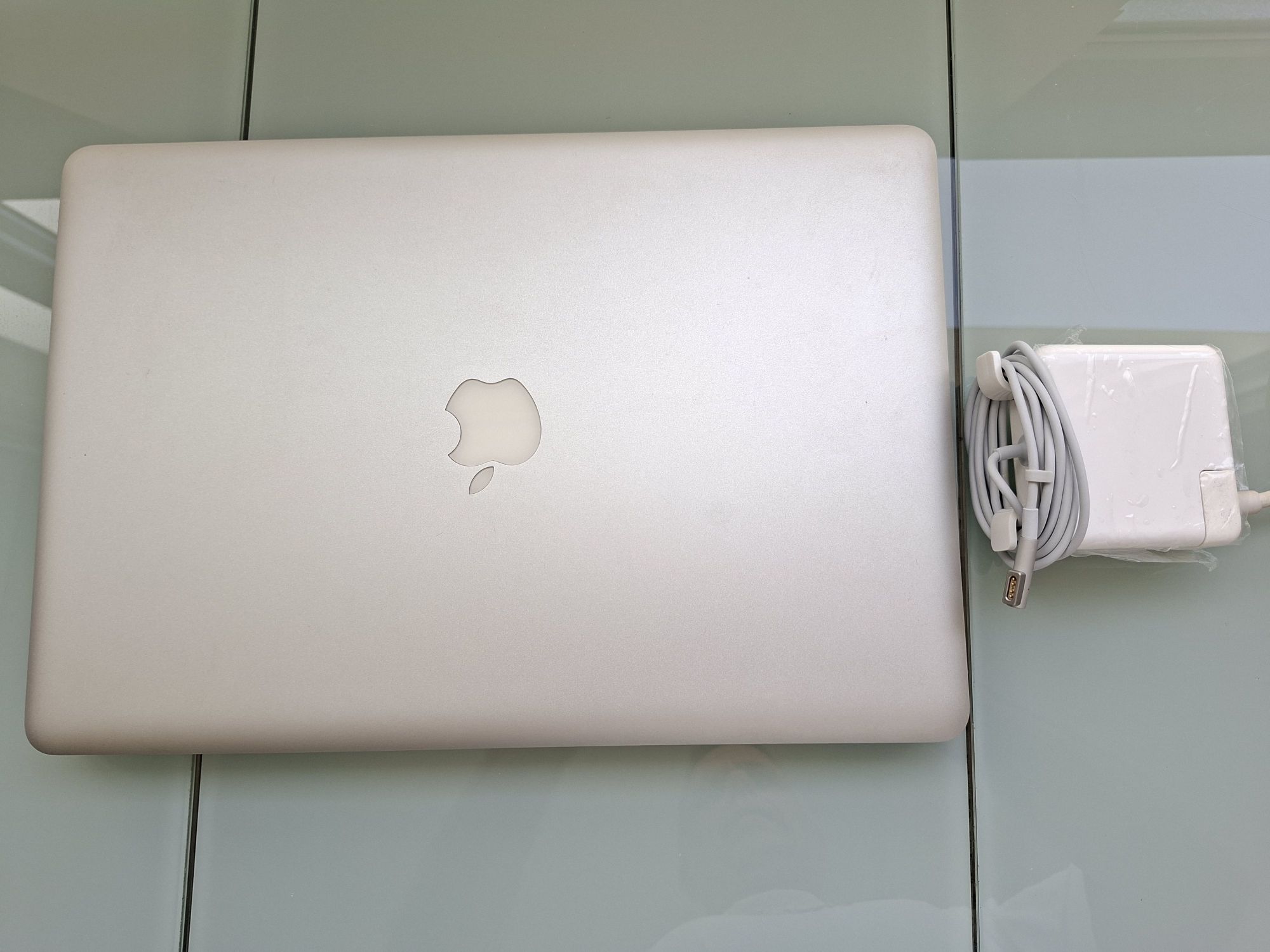 MacBook Pro Core i5 MacOS Big Sur | Disco  SSD | 6 Gig RAM , Impecável