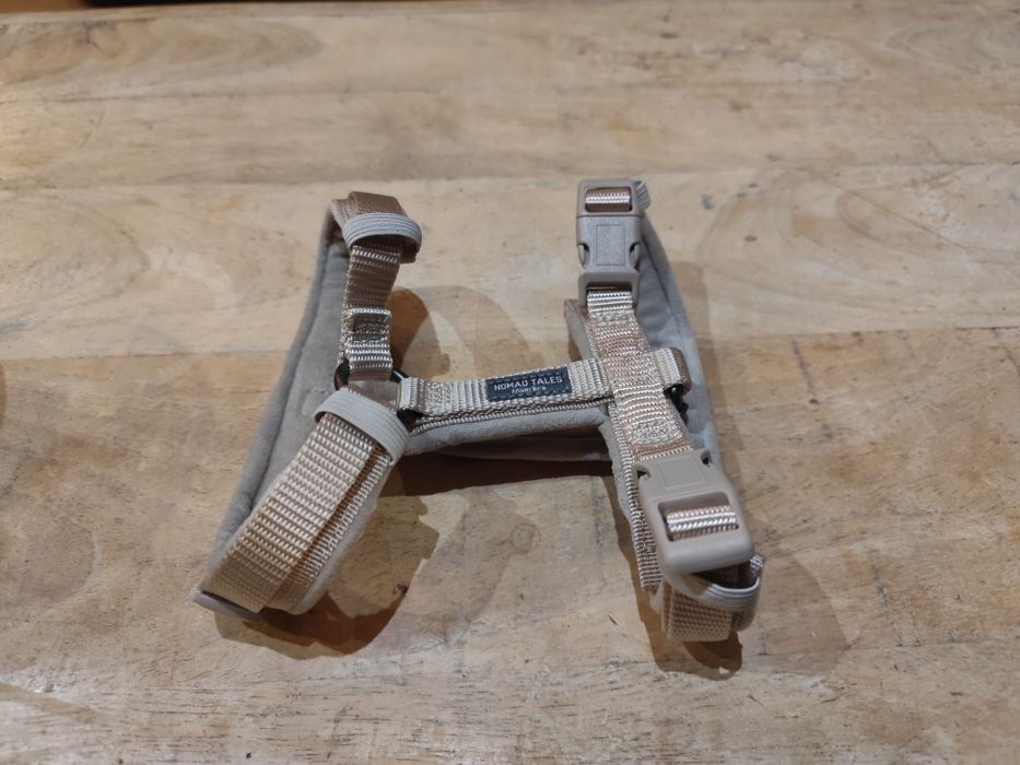 Szelki dla psa Nomad Tales Blush, kolor taupe, rozmiar XS