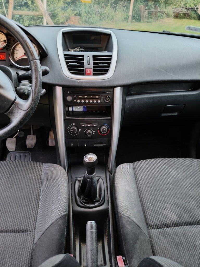 Peugeot 207 1.6 hdi