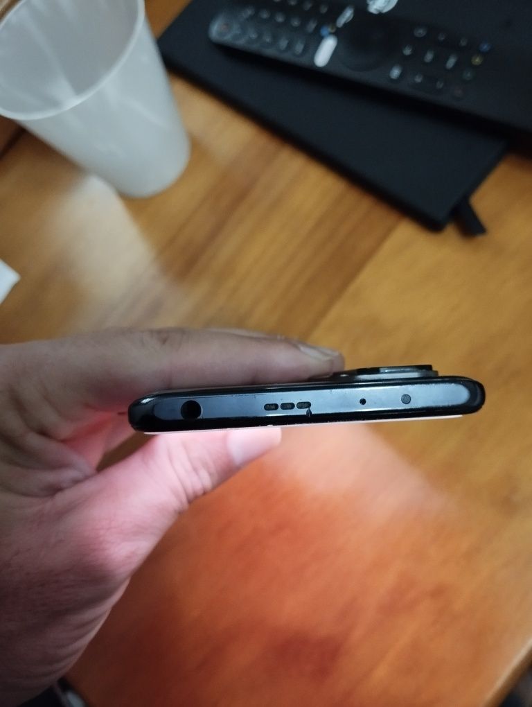 Telefone barato com caixa e fatura