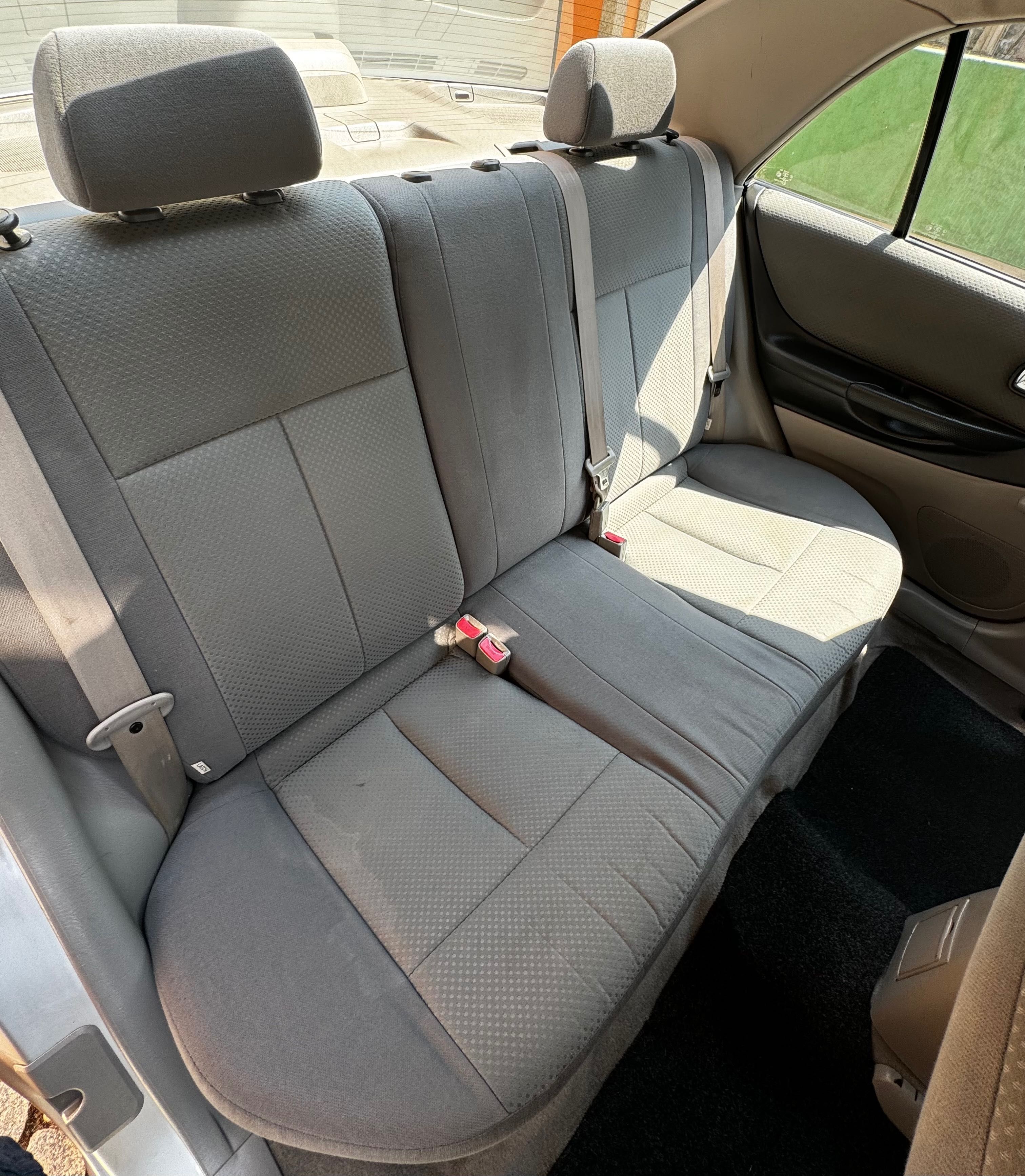 Mazda 323 Sedan 2002