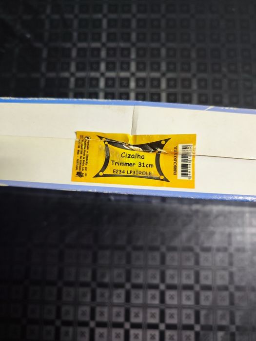 Guilhotina ou cortador de papel da Elepi