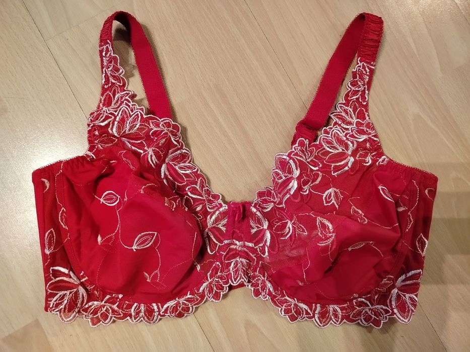 Ładny Duży Biustonosz Hunkemoller na fiszbinach miękki G 85