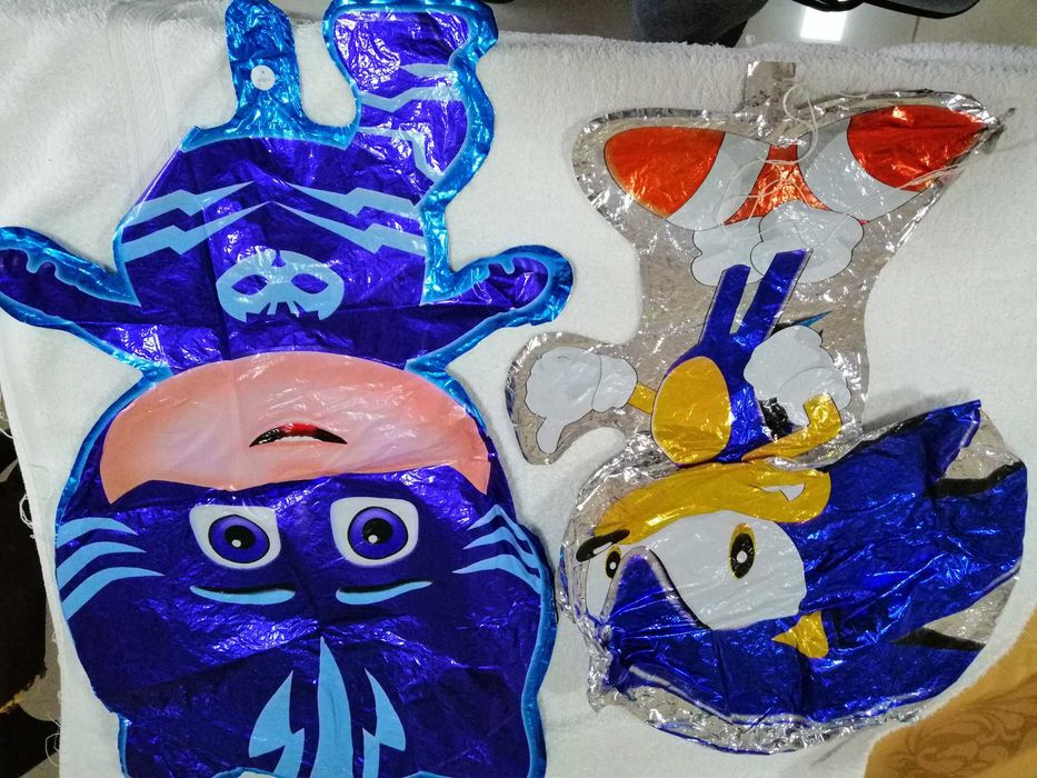 2 balões PJ Mask e Sonic