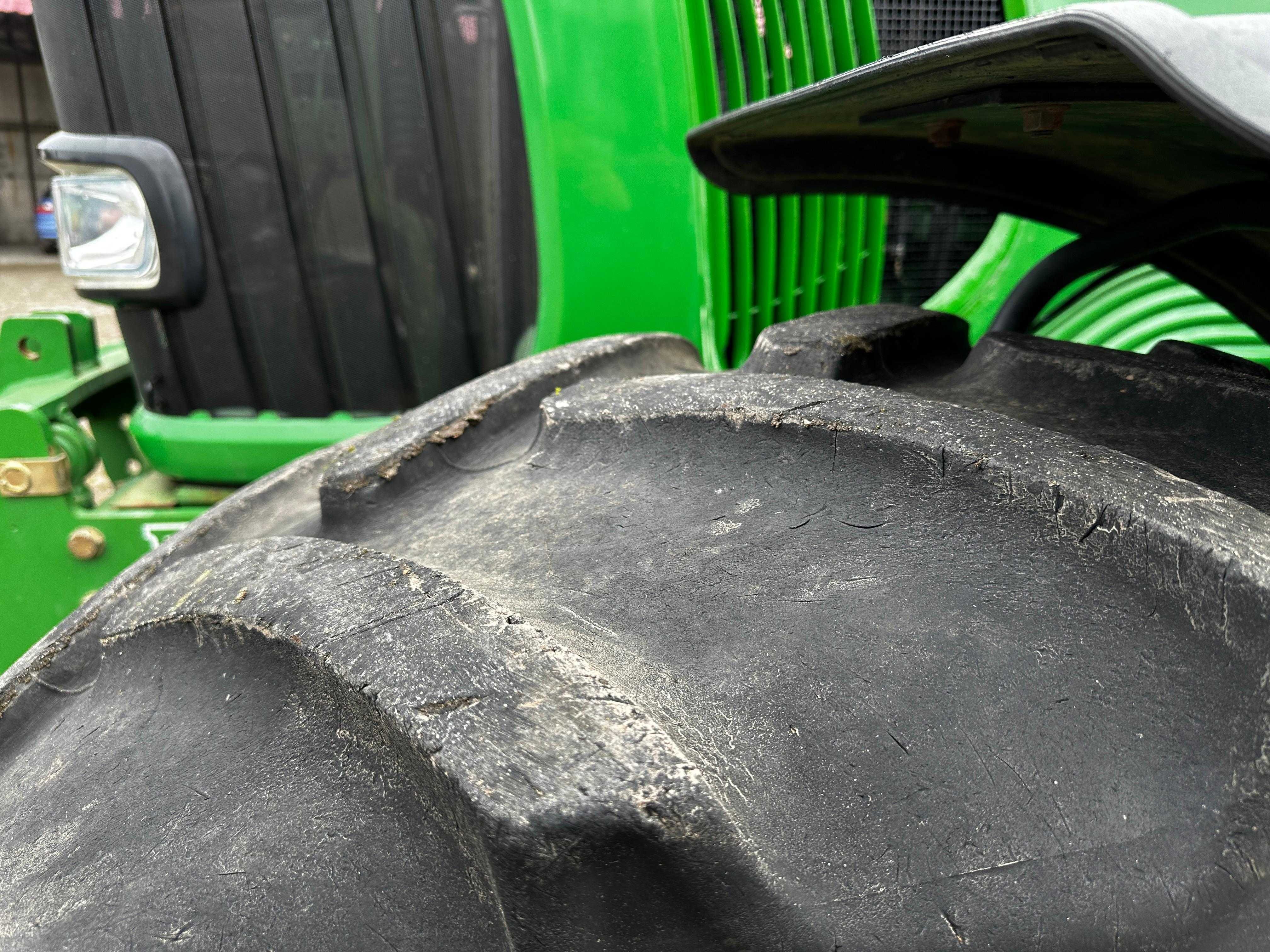 Трактор John Deere 6820 - 2003рік