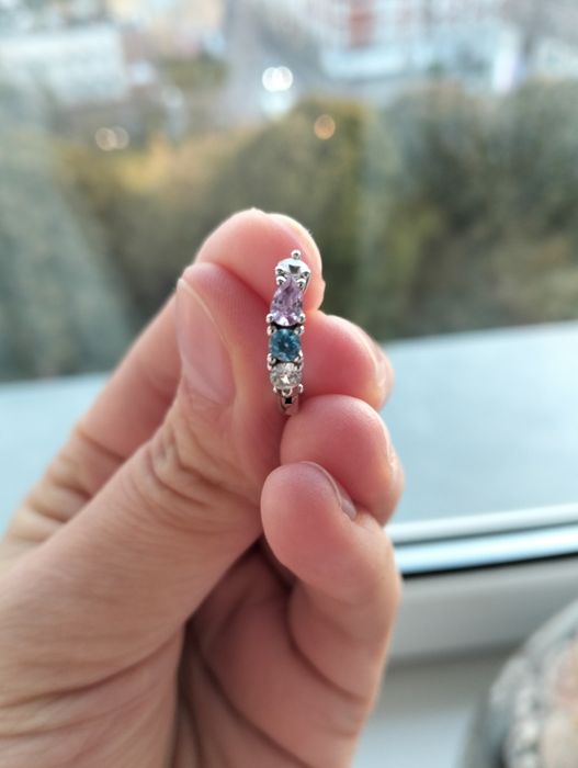 Srebrne kolczyki Apart