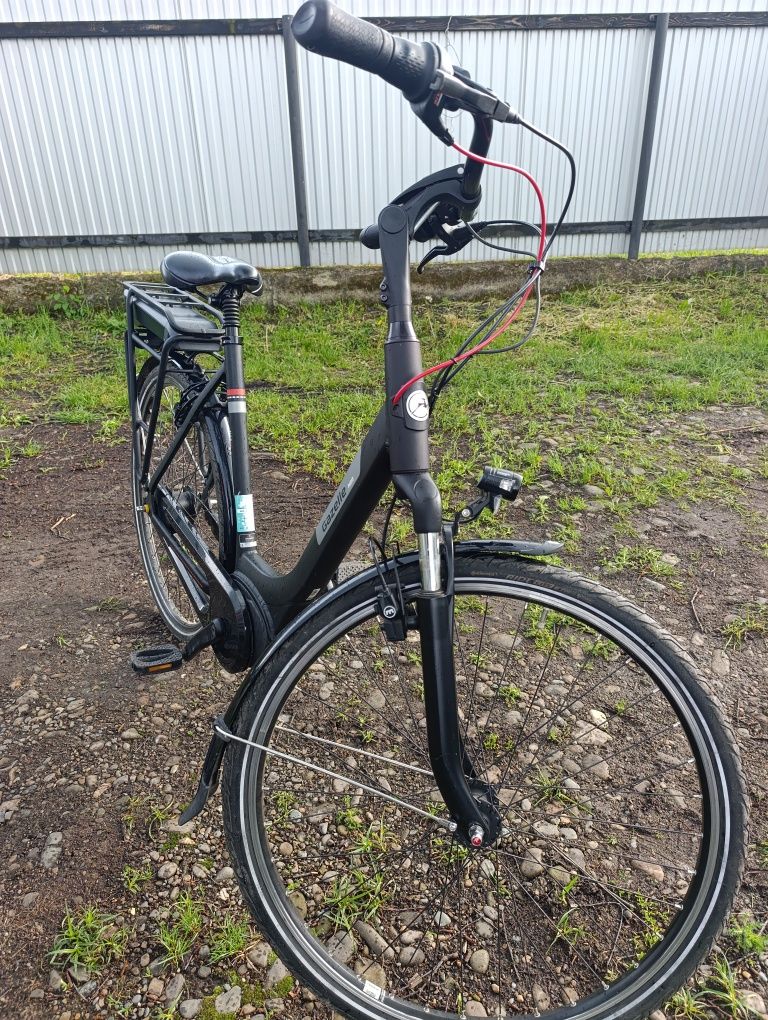 Електровелосипед  Gazelle Paris C7+