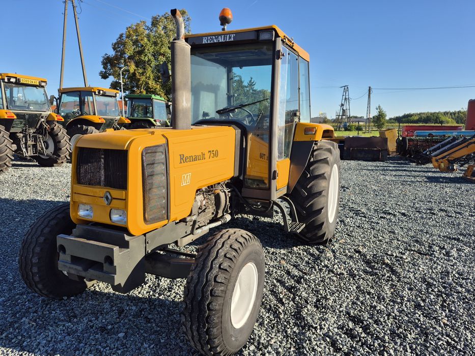 Renault 750 silnik MWM fendt stan bardzo dobry !!! Jak zetor URSUS mtz