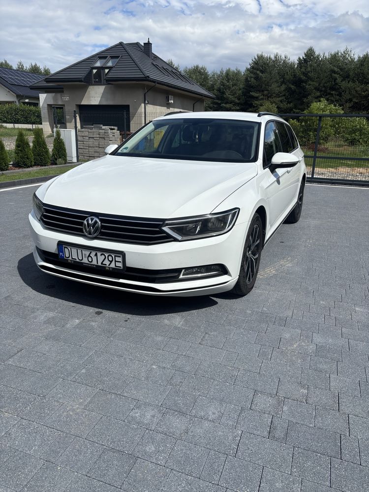 VW Passat B8 Zadbany