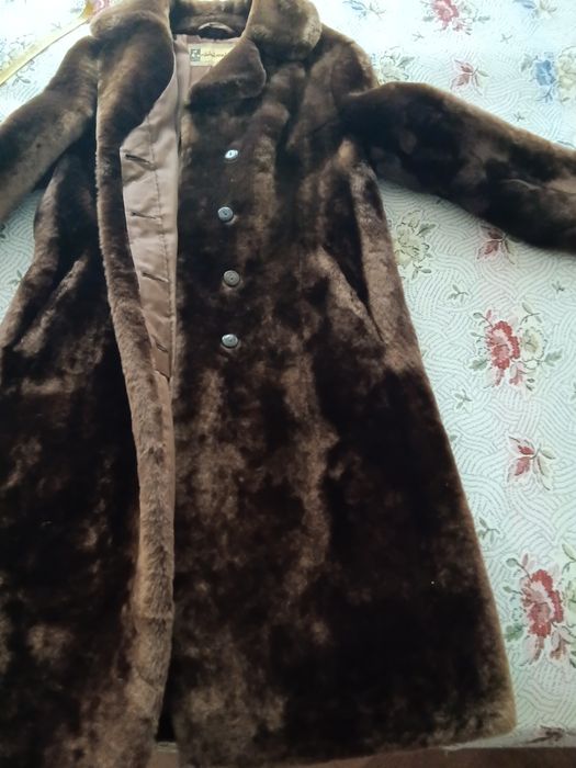 Шуба жіноча цигейкова