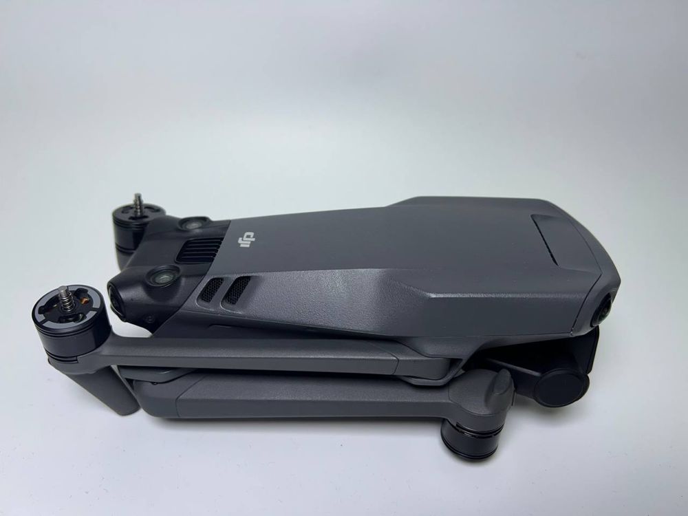 Дрон DJI Mavic 3 Fly More Combo бу