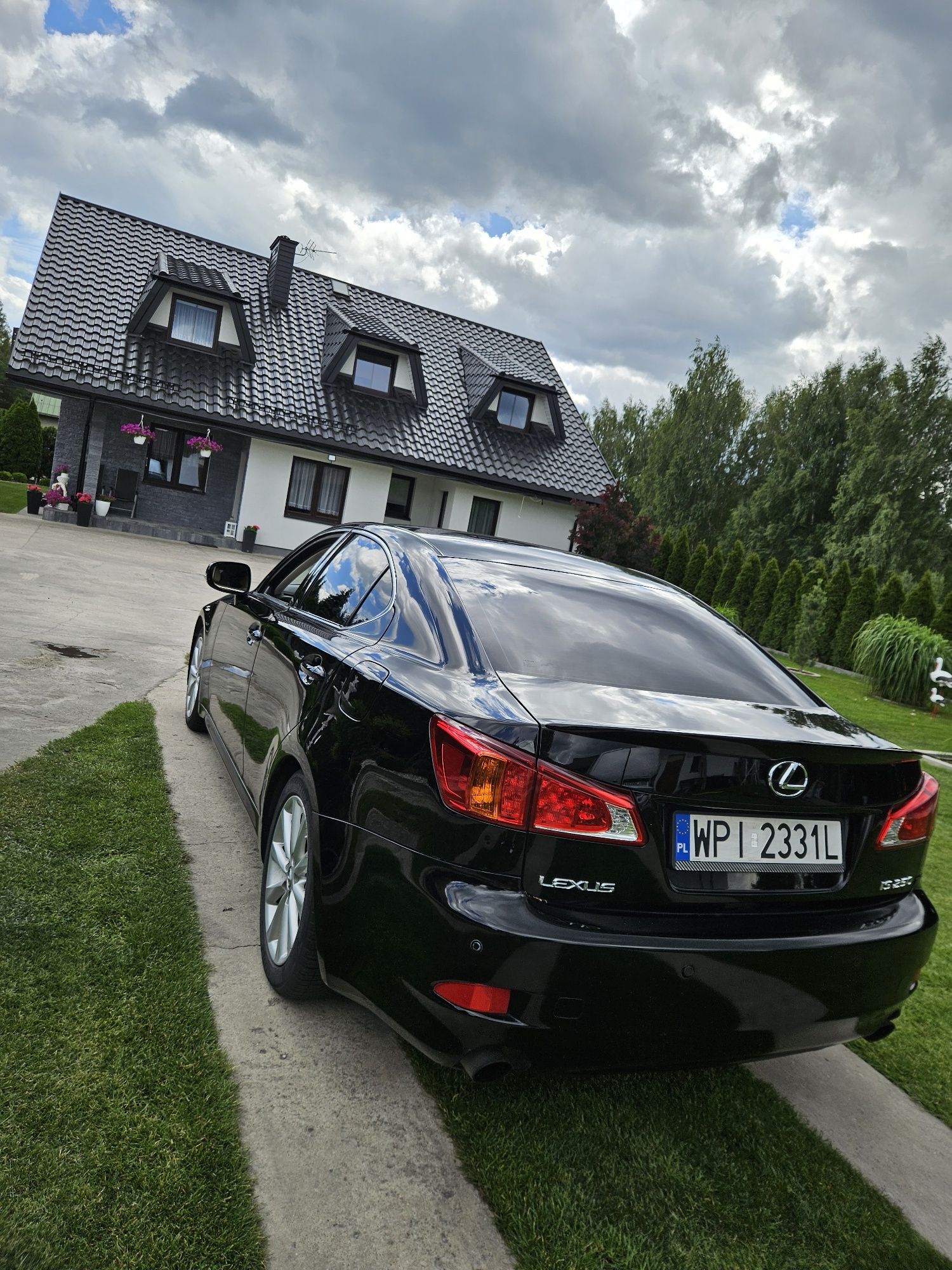 Lexus is250 V6 2010r