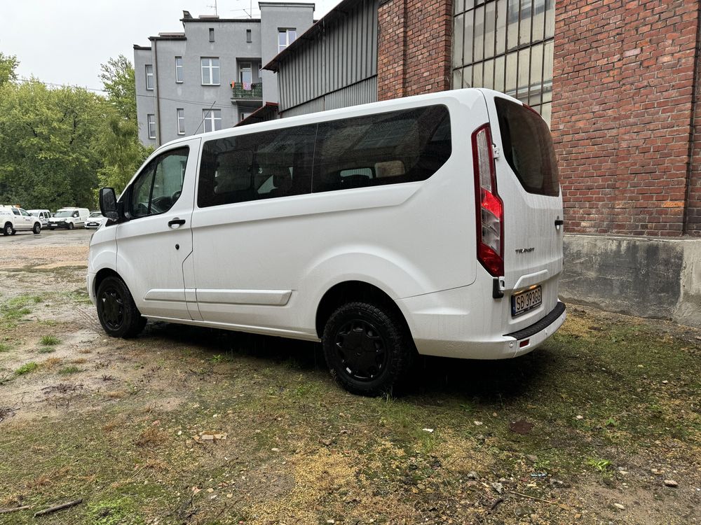 Bus wynajem wypozyczenie Transit Custom 9 osobowy f.vat 23%