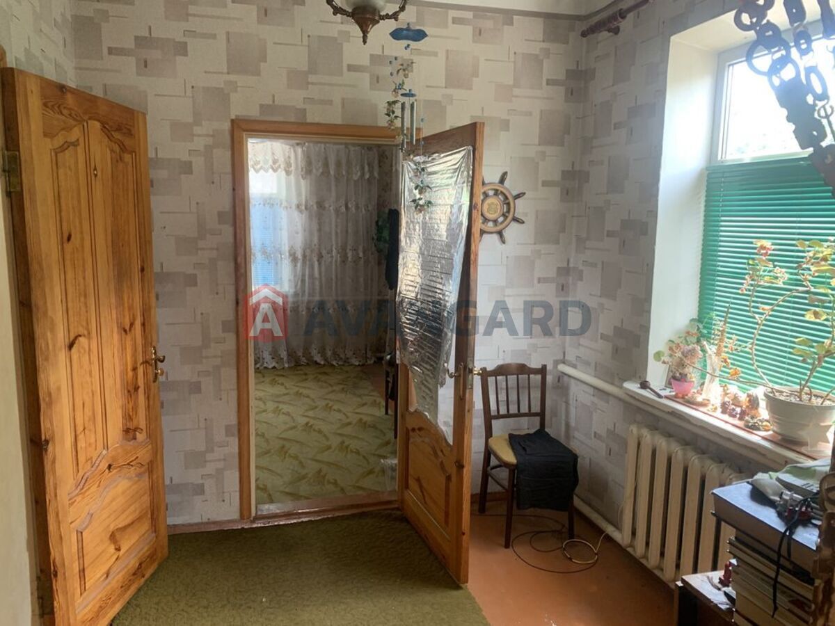 Продам частину будинку.