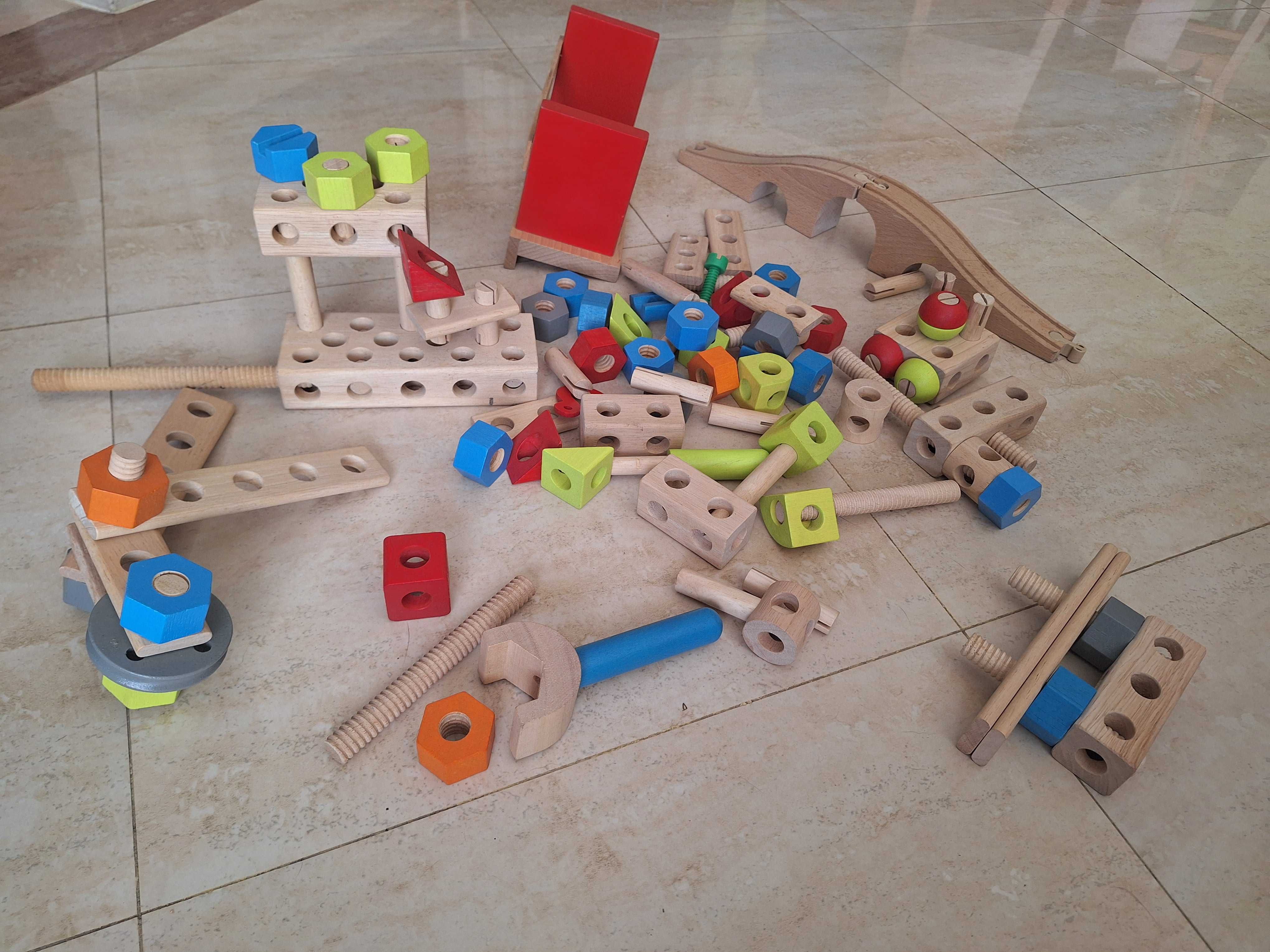Kit construção em madeira - 100 peças