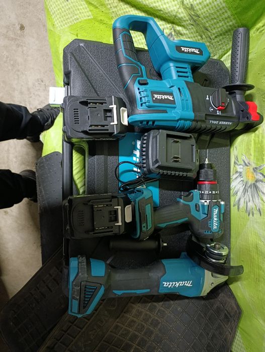 Акумуляторний інструмент